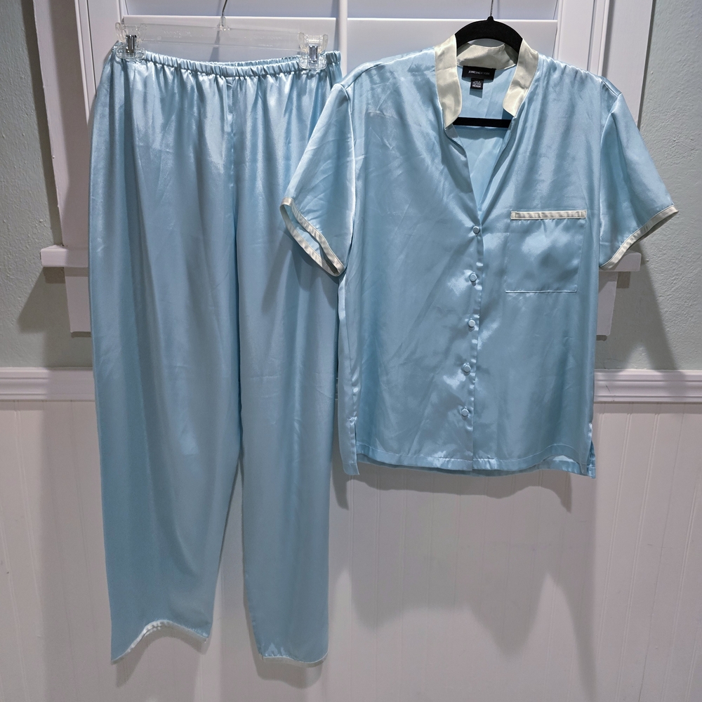 Jones New York Light Blue Satin Pajama Set